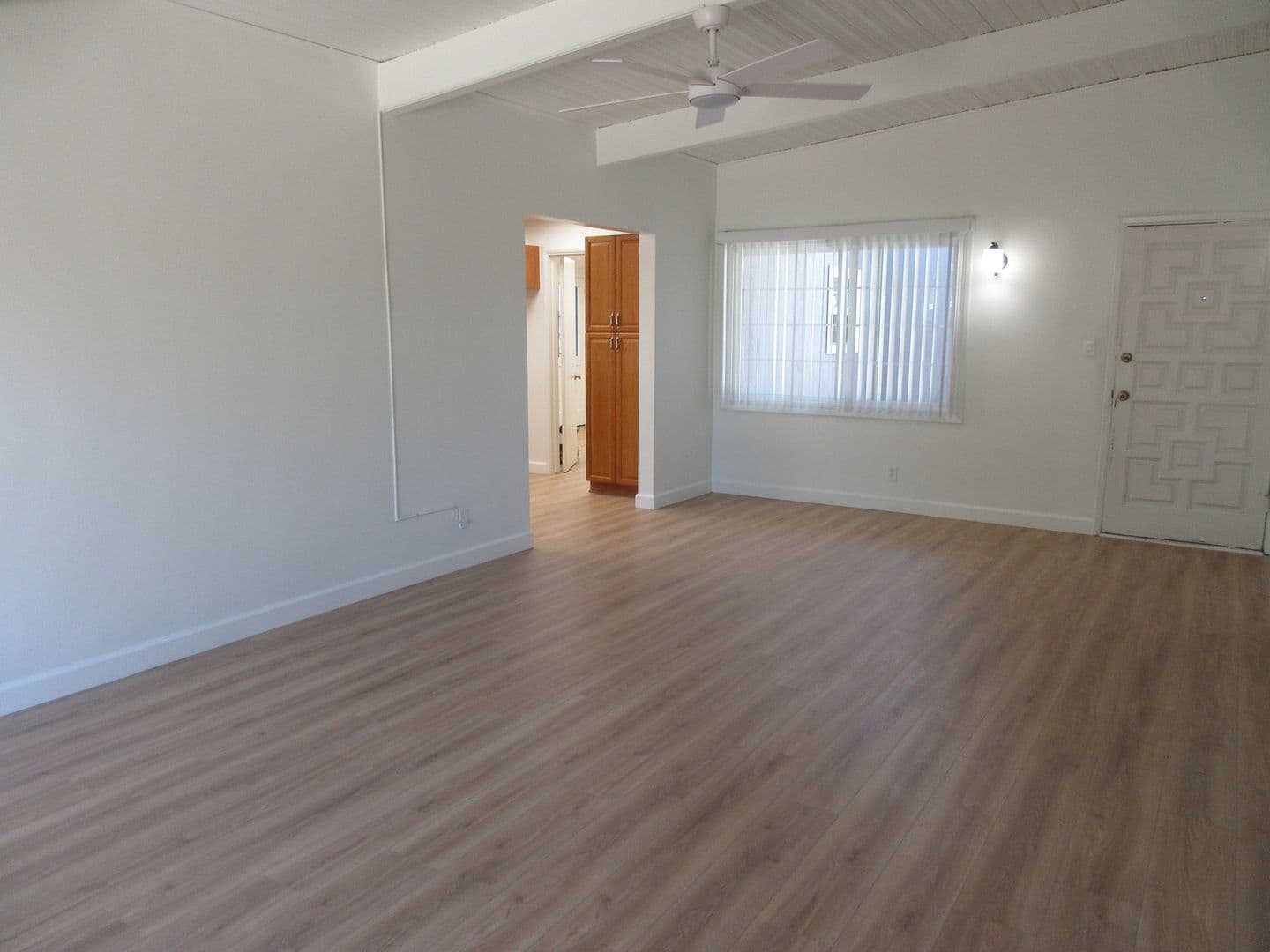 Granada Hills House: 10818 Paso Robles Avenue