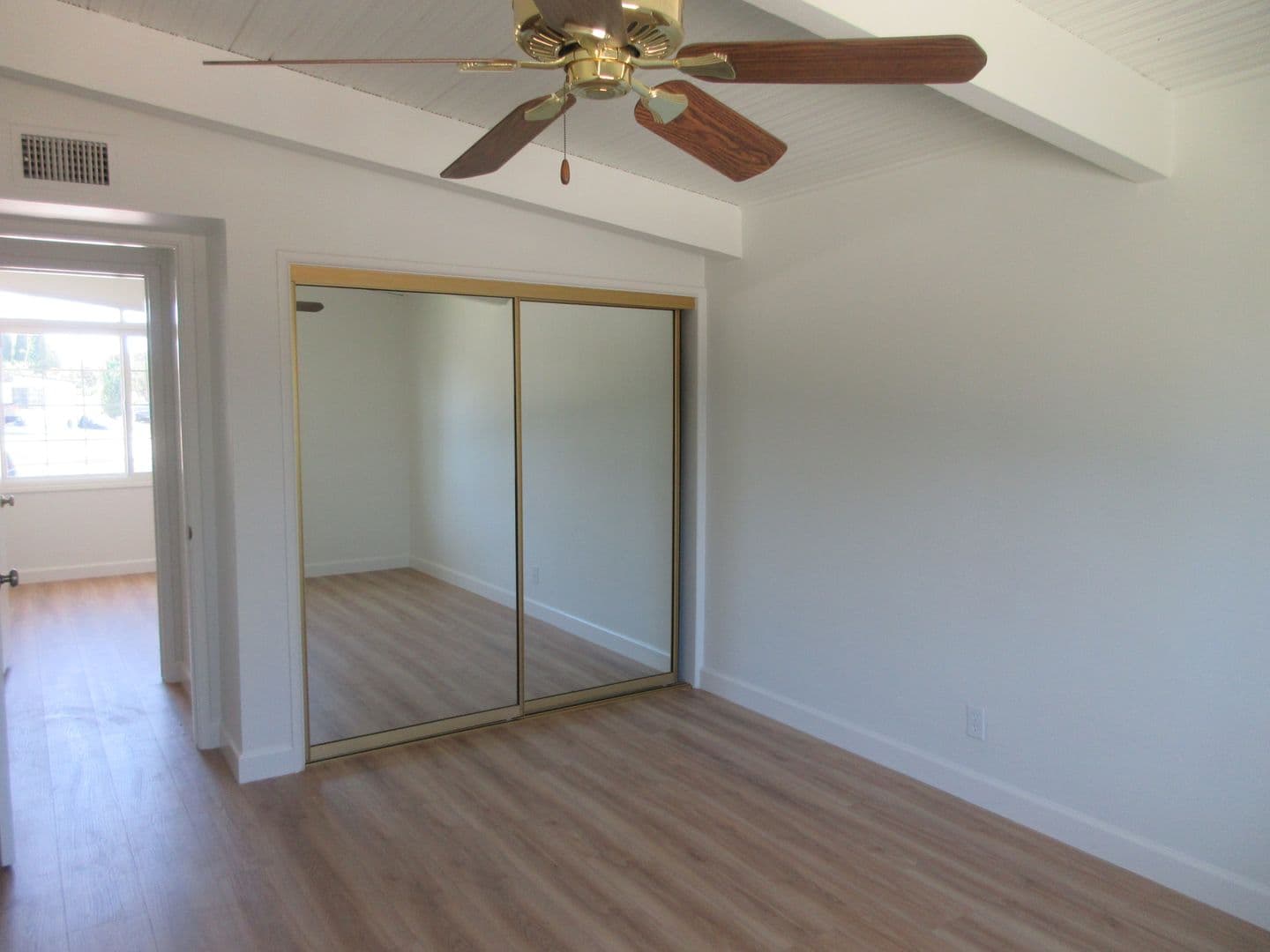 Granada Hills House: 10818 Paso Robles Avenue
