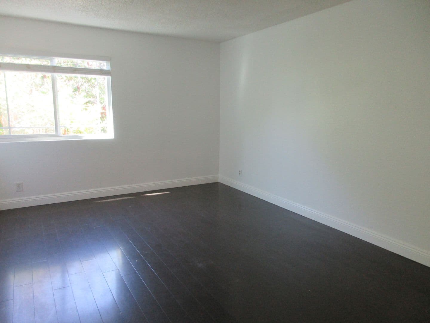 Granada Hills House: 10636 Woodley Avenue #34