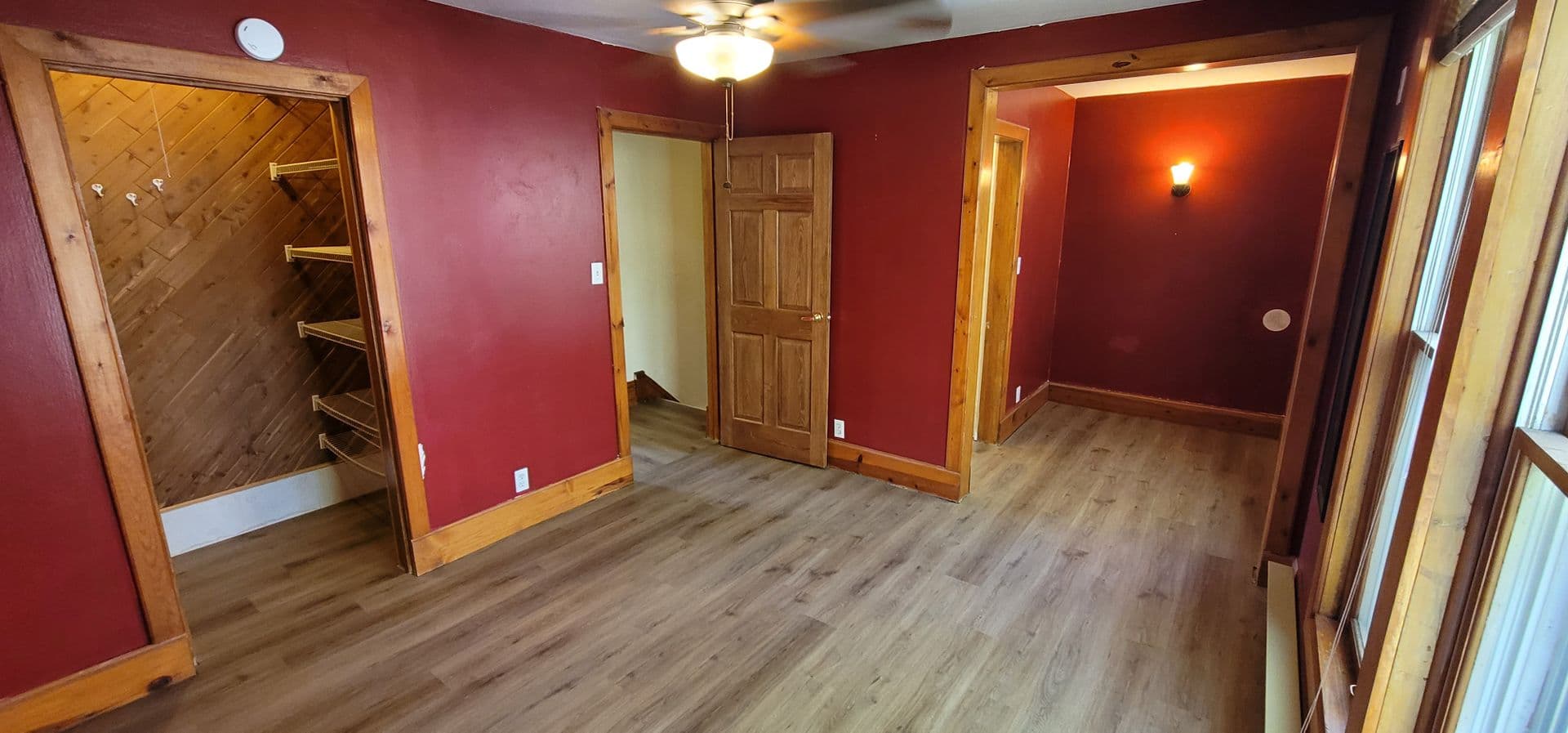 Duluth House: 1212 E 2nd St