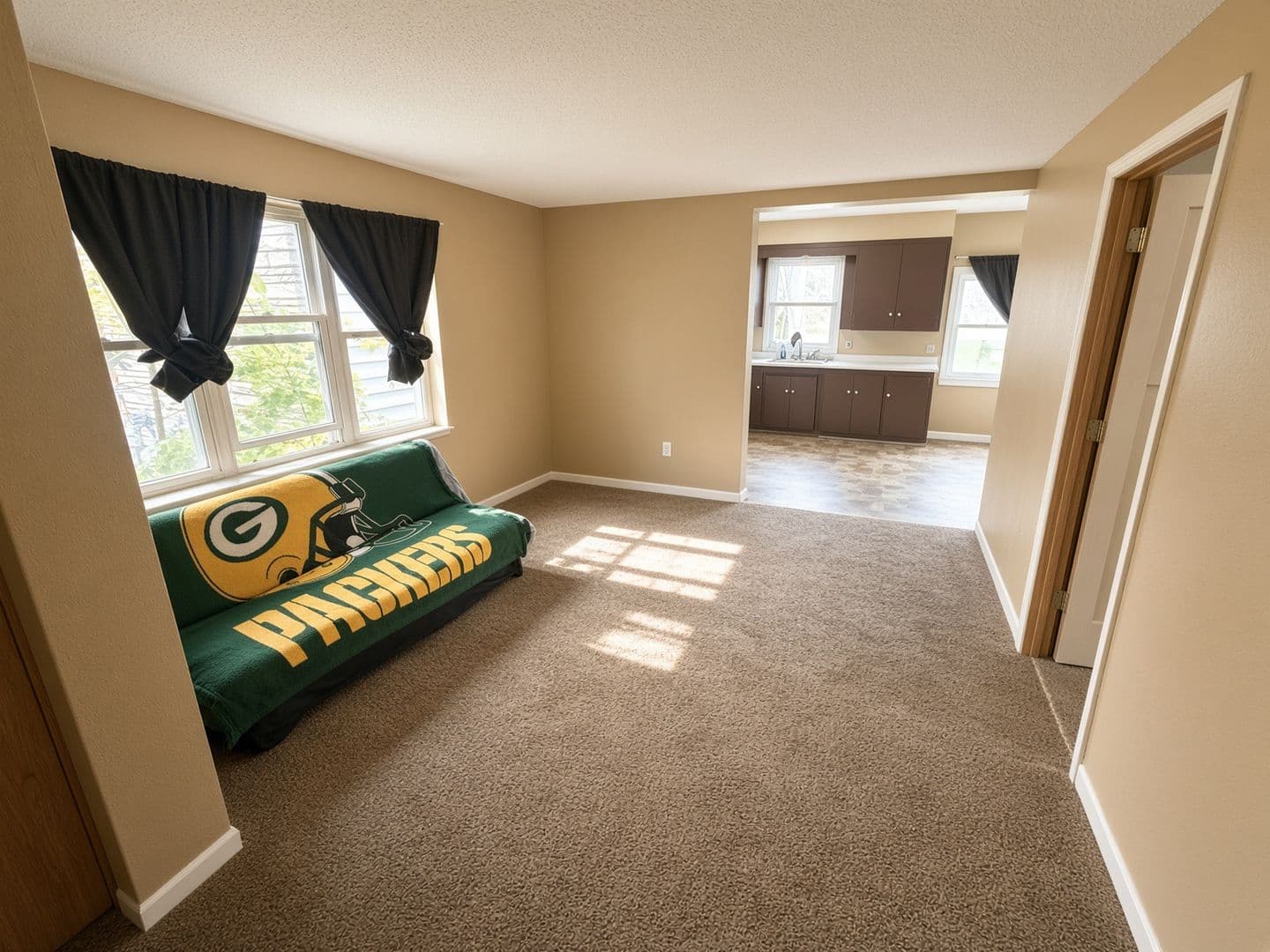 Duluth Apartment: 2955 Exeter St