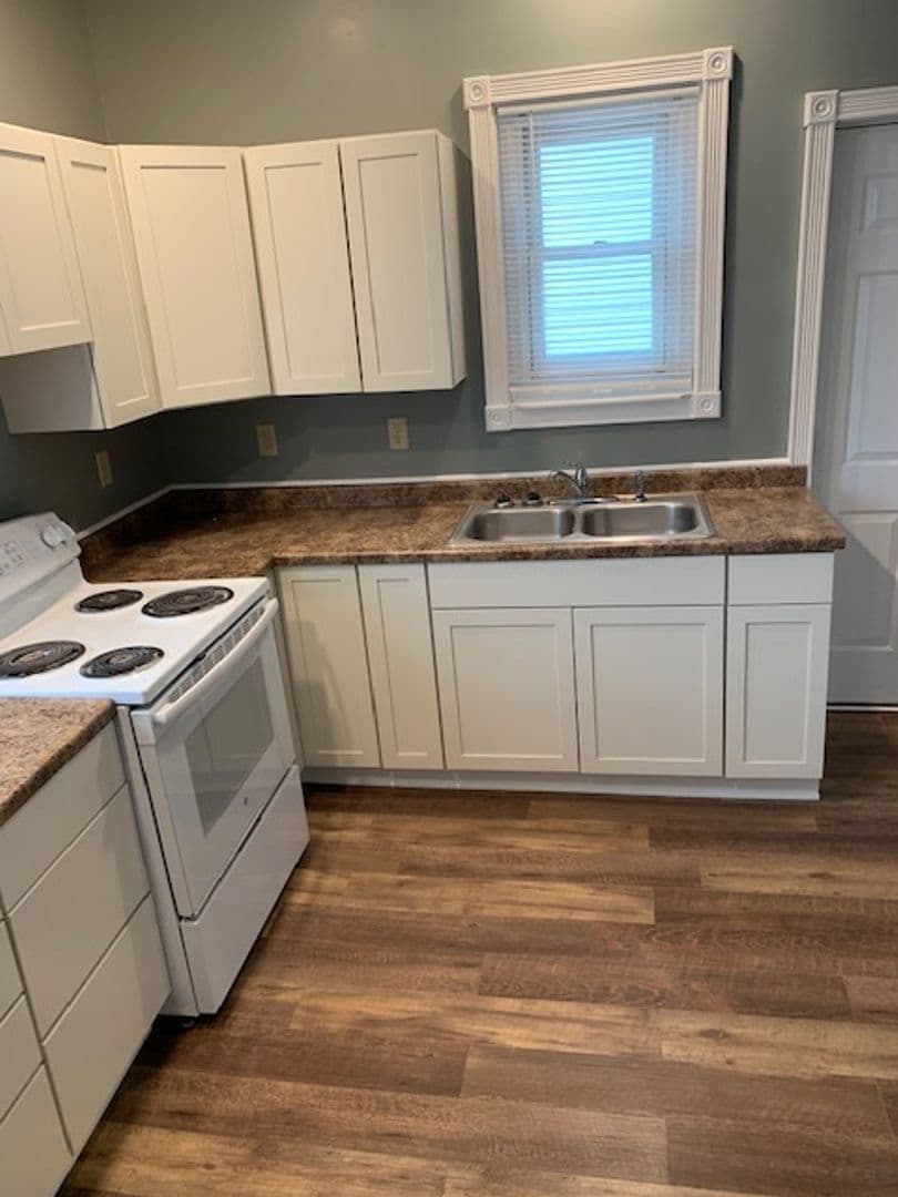 Duluth House: 1228 East 3rd Street