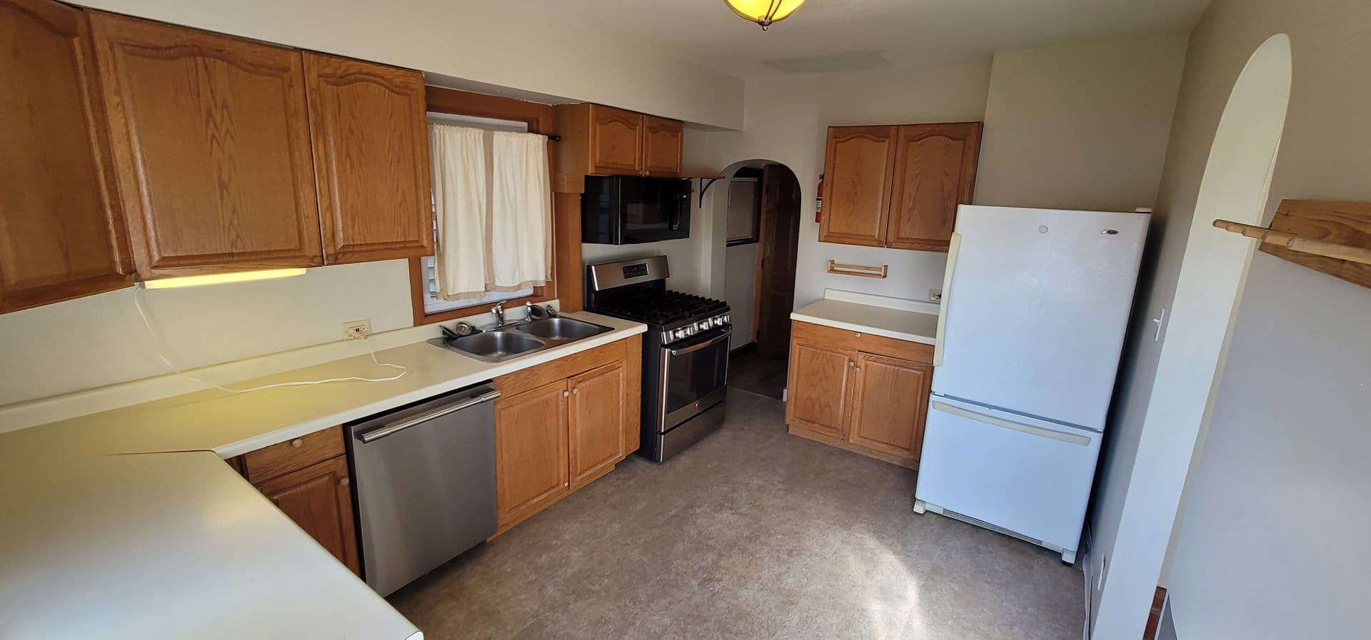 Duluth House: 1212 E 2nd St