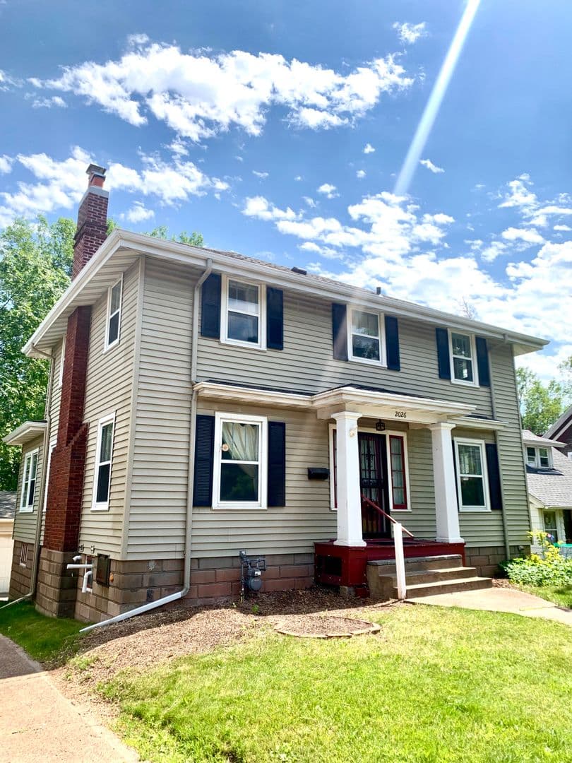 Duluth House: 2026 E 4th Street