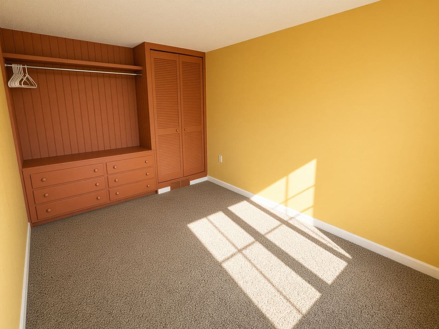 Duluth Apartment: 2955 Exeter St