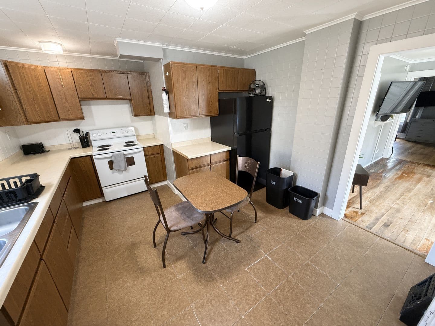 Duluth Apartment: 2821 Wicklow Street