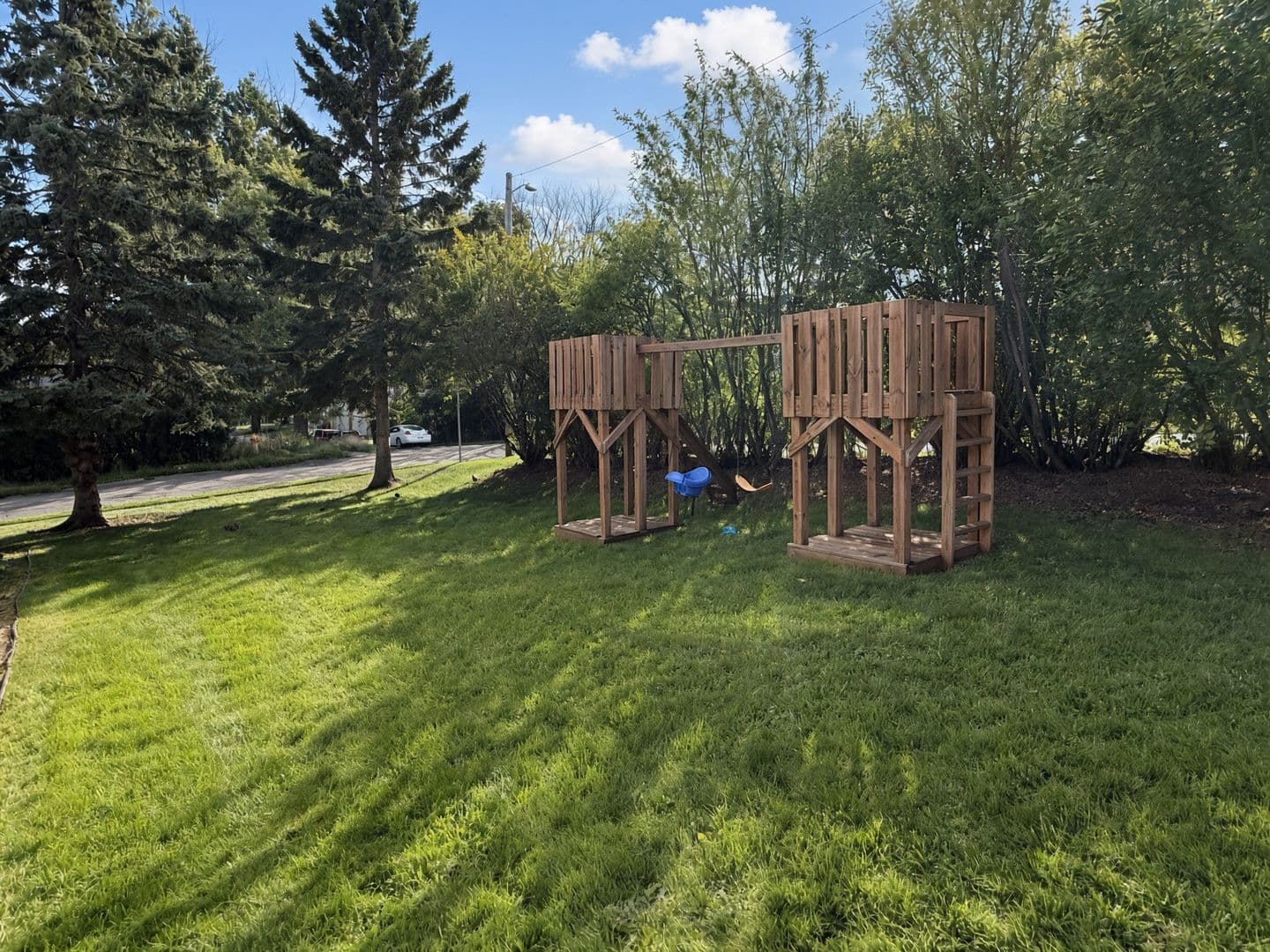 Duluth Apartment: 2821 Wicklow Street