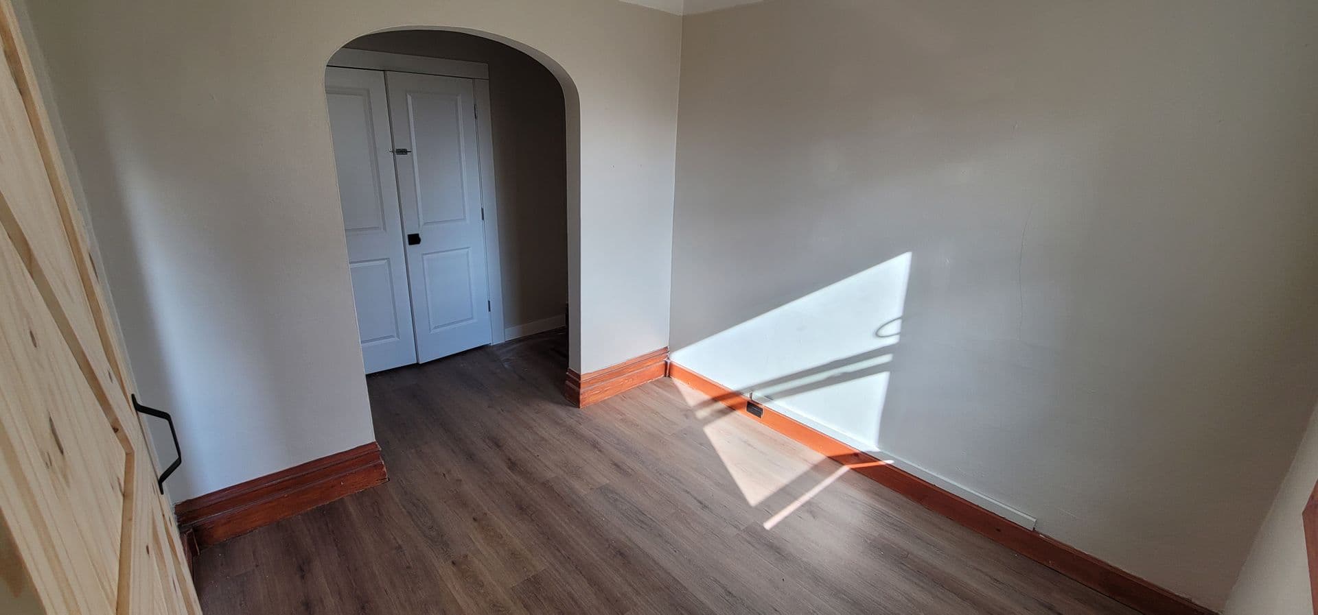 Duluth House: 1212 E 2nd St