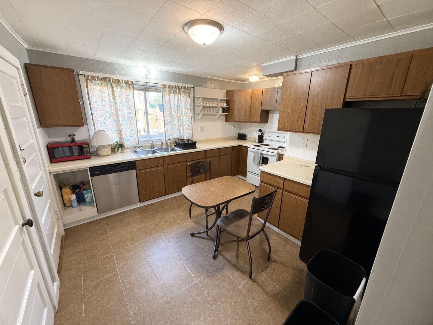 Duluth Apartment: 2821 Wicklow Street