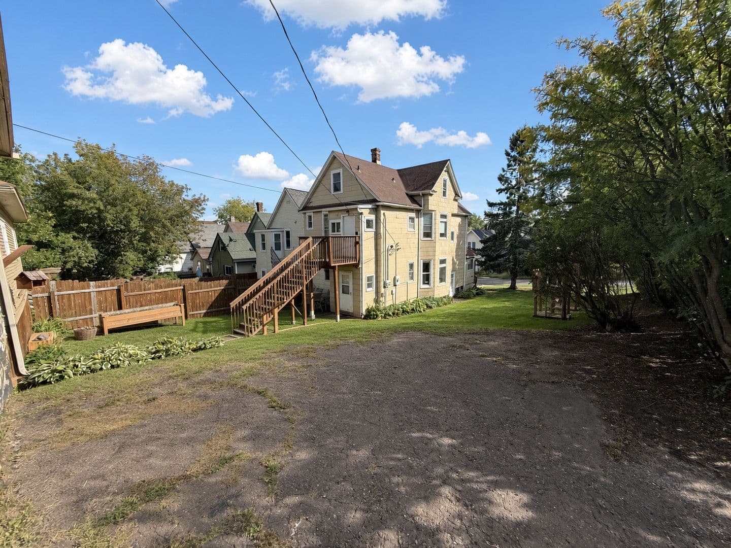 Duluth Apartment: 2821 Wicklow Street