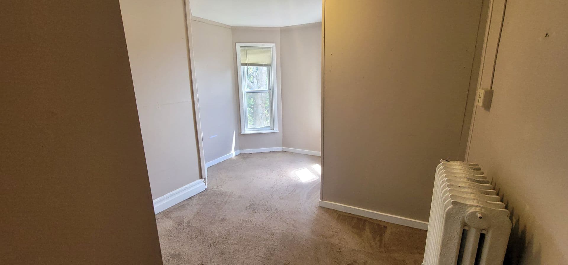 Duluth House: 1415 East 3rd Street