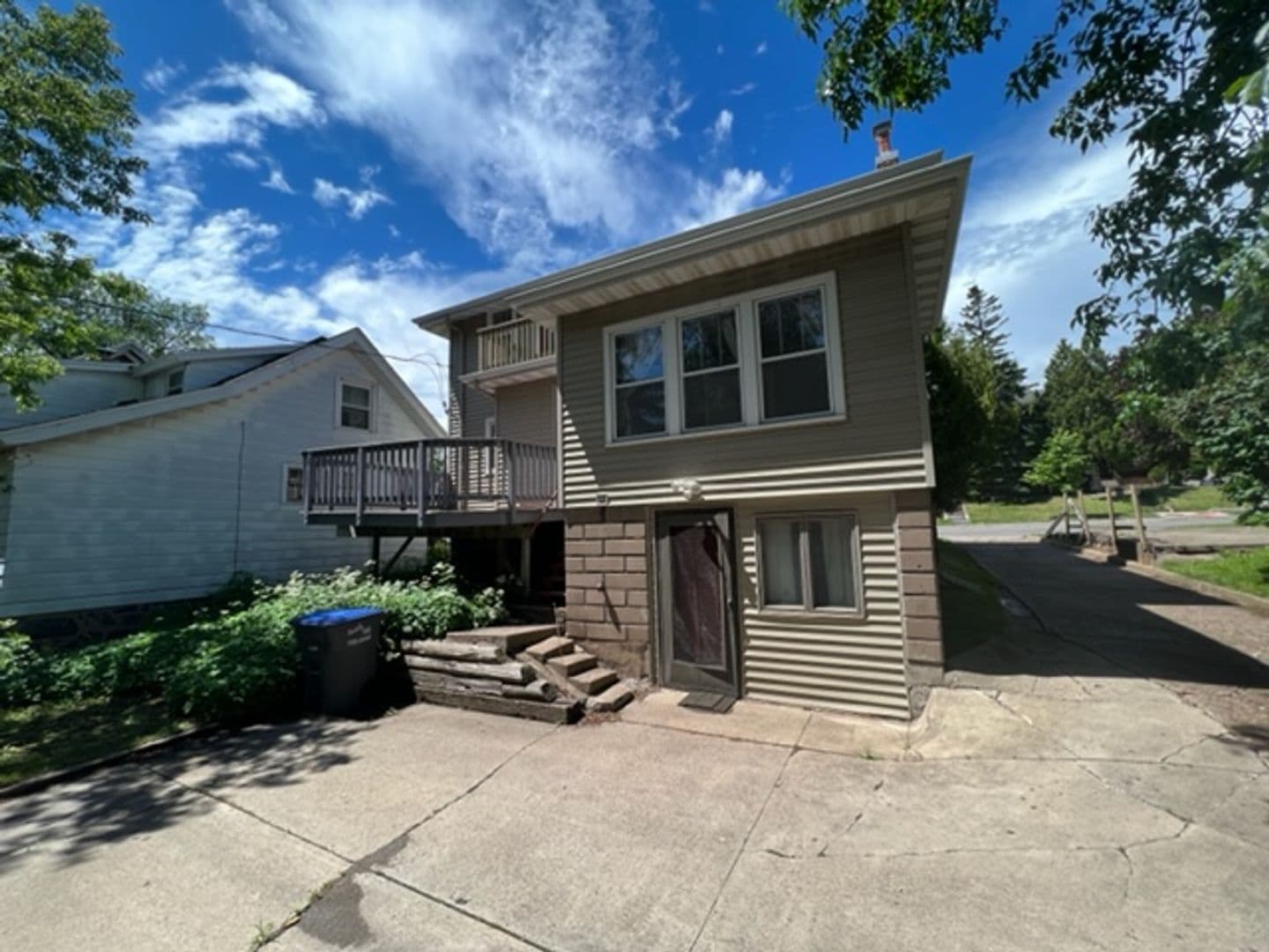 Duluth House: 2026 E 4th Street