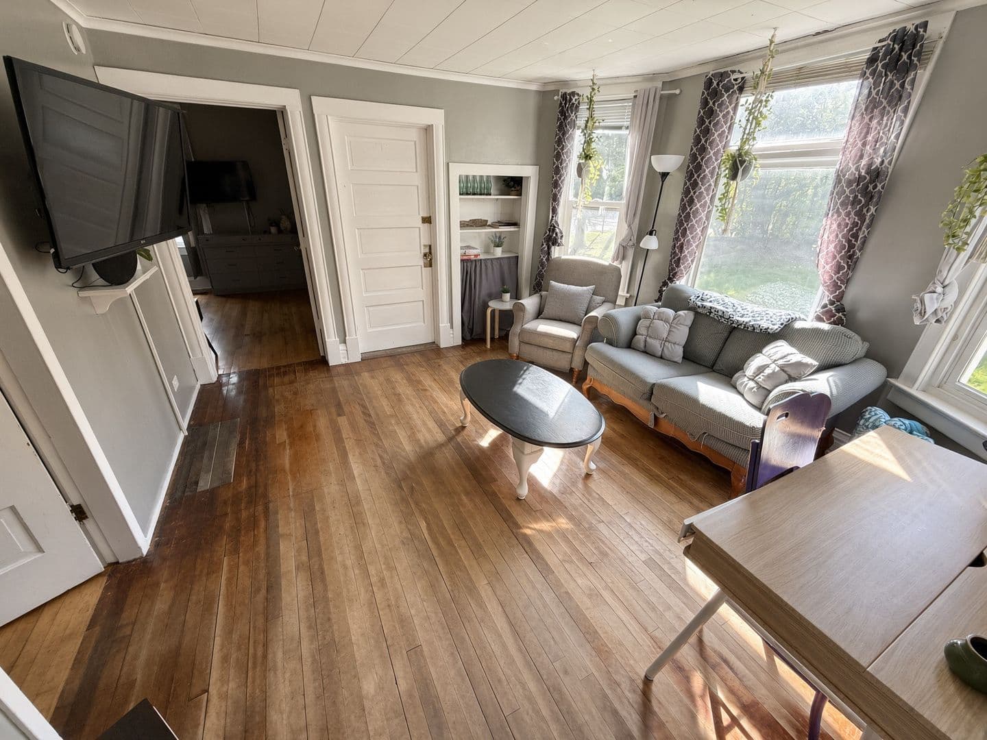 Duluth Apartment: 2821 Wicklow Street