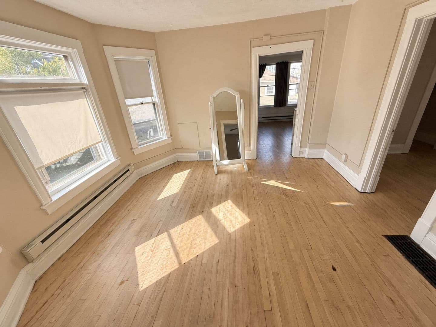 Duluth Apartment: 2821 Wicklow Street