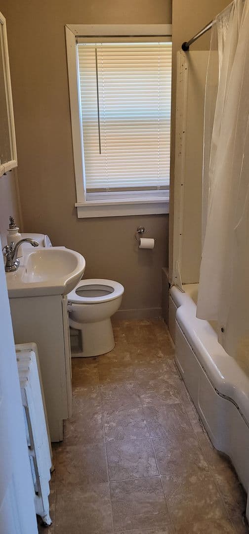 Duluth House: 1415 East 3rd Street