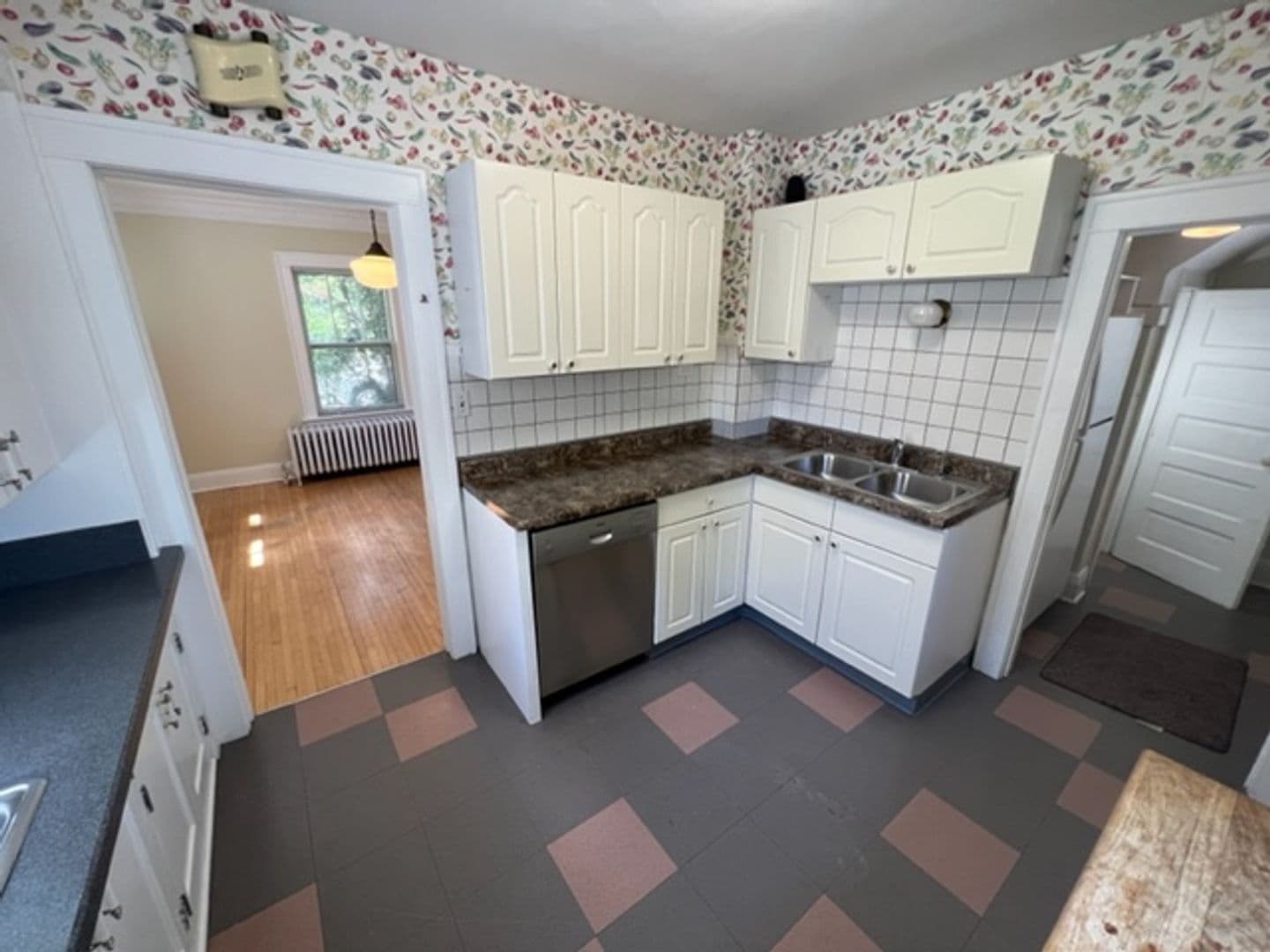 Duluth House: 2026 E 4th Street