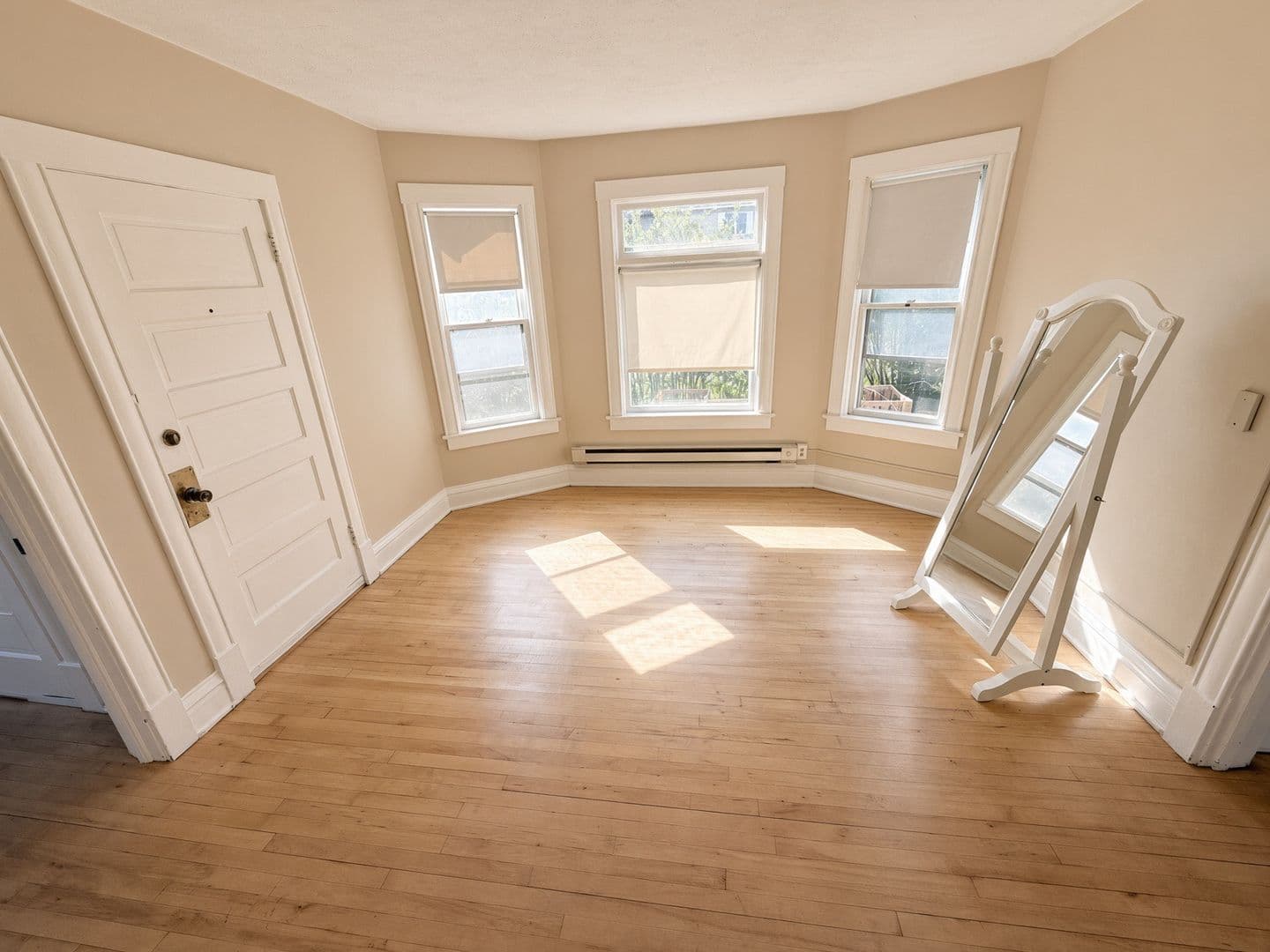 Duluth Apartment: 2821 Wicklow Street