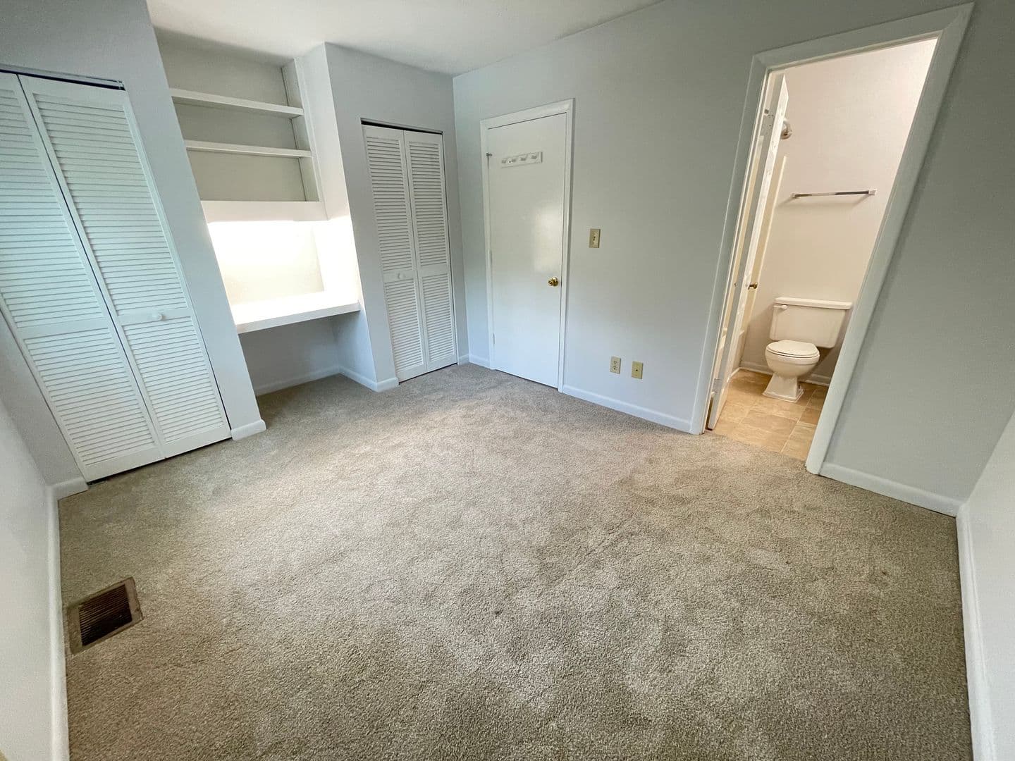 Chapel Hill Condo: 211 Church Street Unit A10