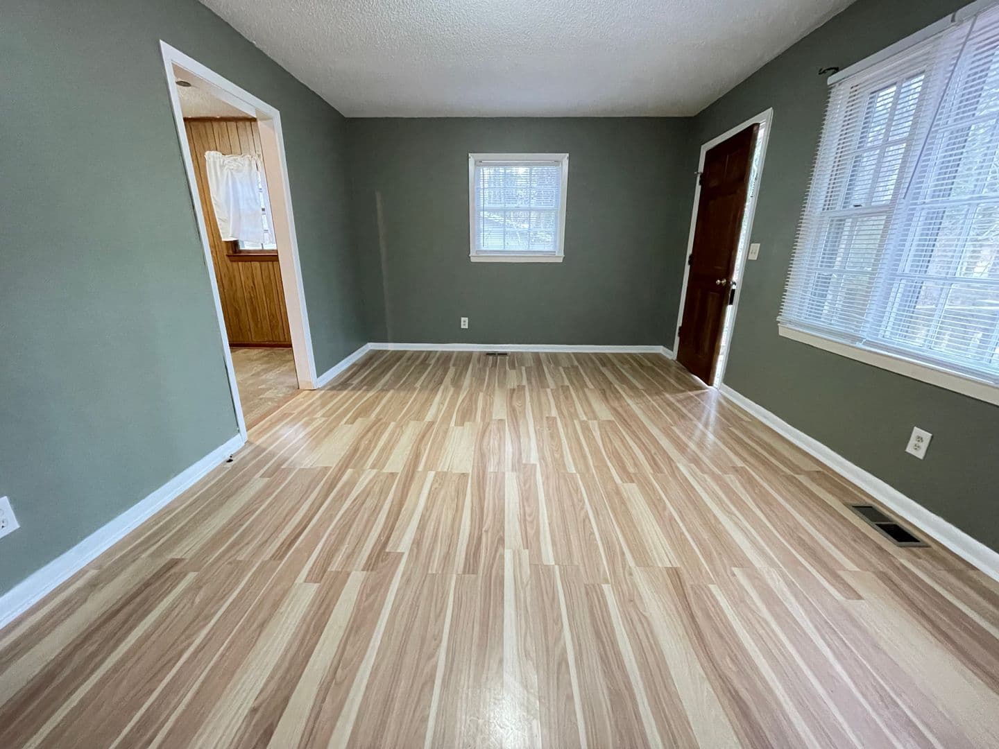 Pittsboro House: 848-A Old Graham Rd