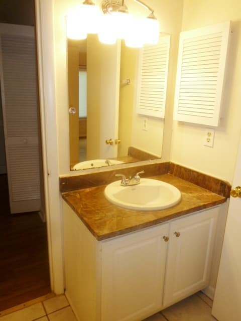 Chapel Hill Condo: 211 Church St.