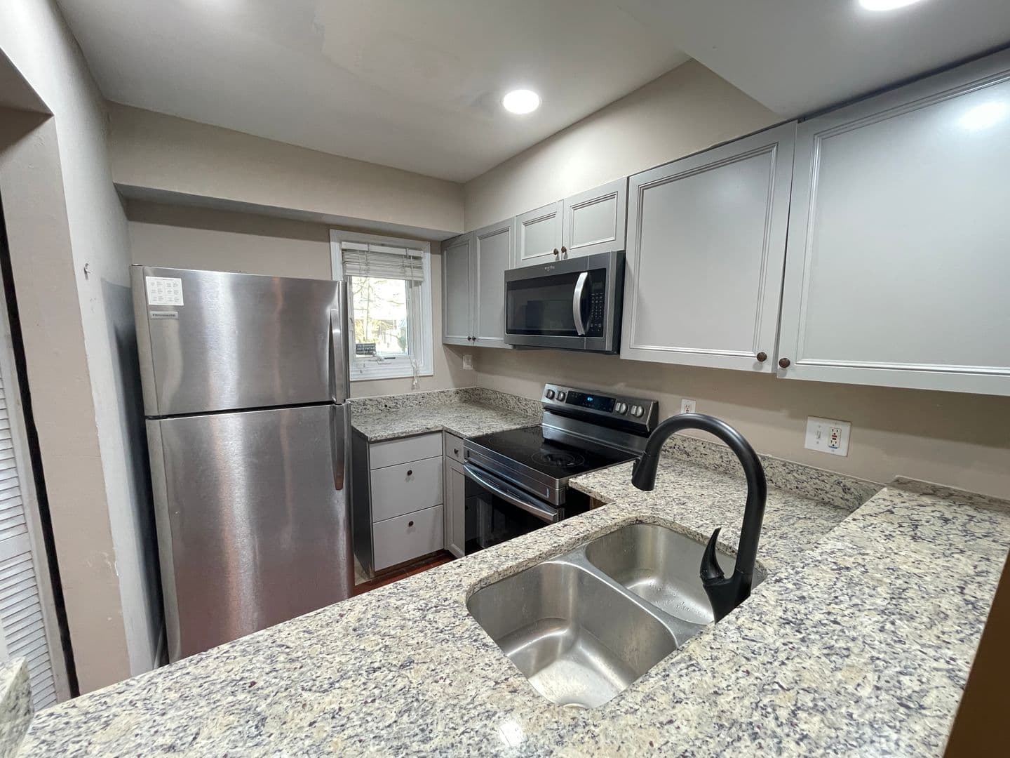 Chapel Hill Condo: 211 Church St.