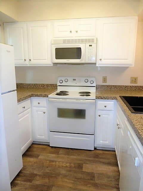 Chapel Hill Condo: 211 Church Street Unit A10