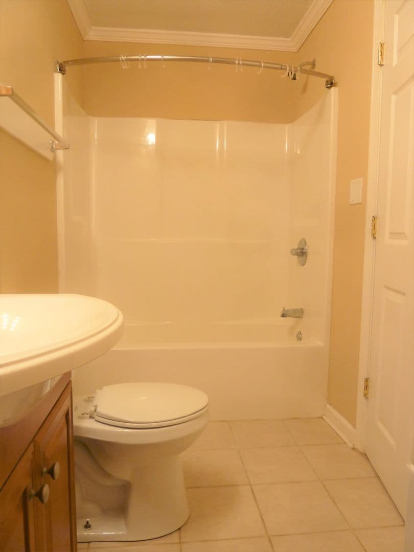 Chapel Hill House: 105 B Stephens St