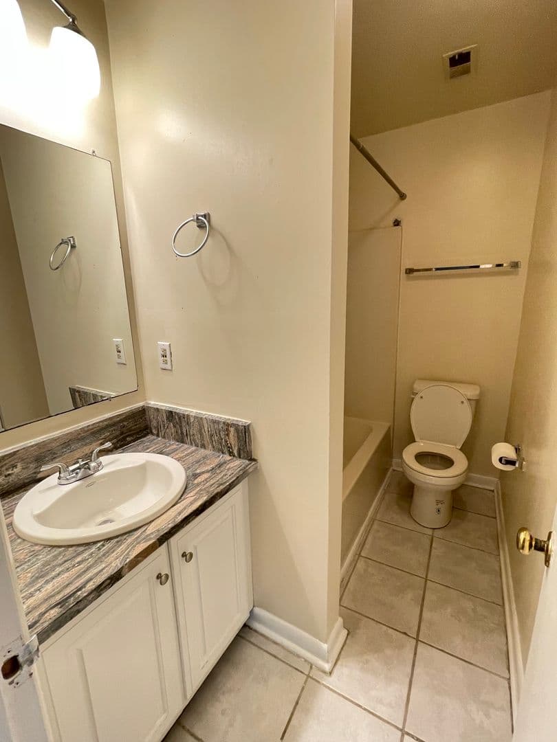 Chapel Hill Condo: 211 Church St.