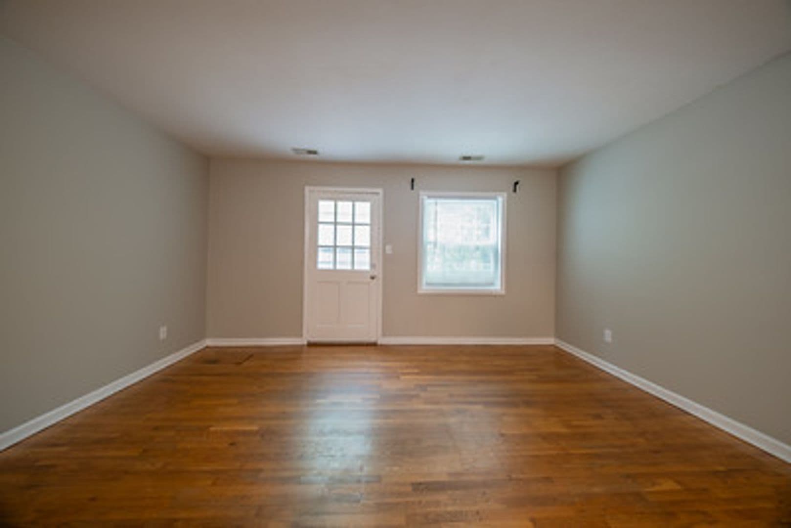 Carrboro Townhome: 400 Davie Road
