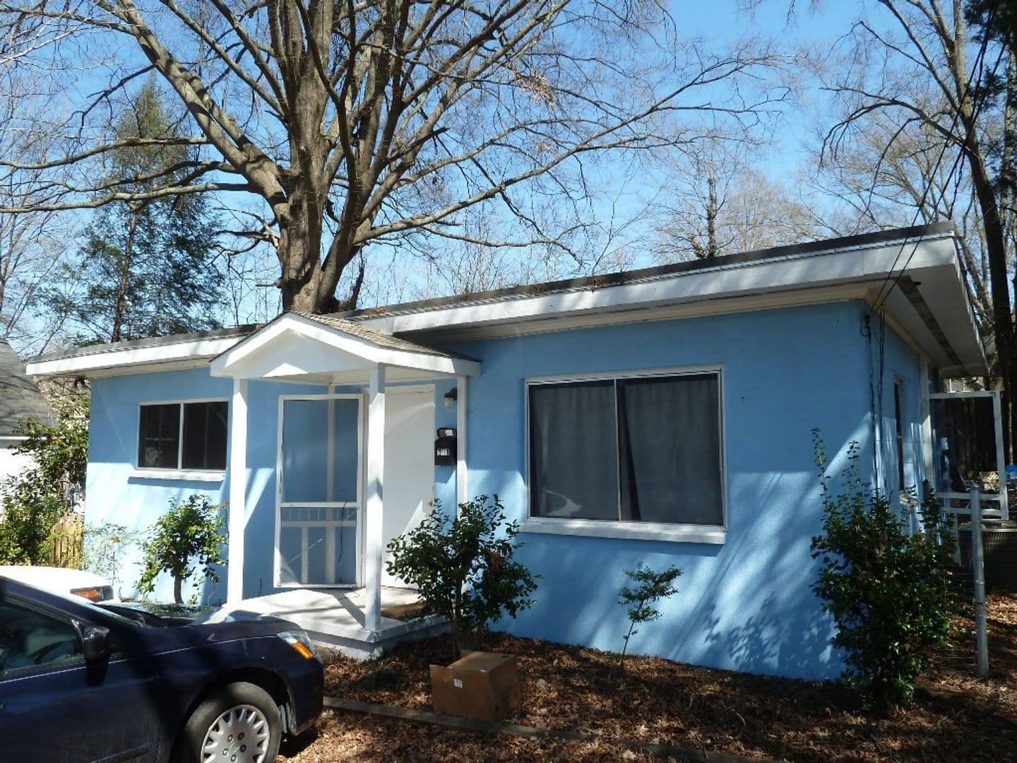 Chapel Hill House: 210 Andrews Lane