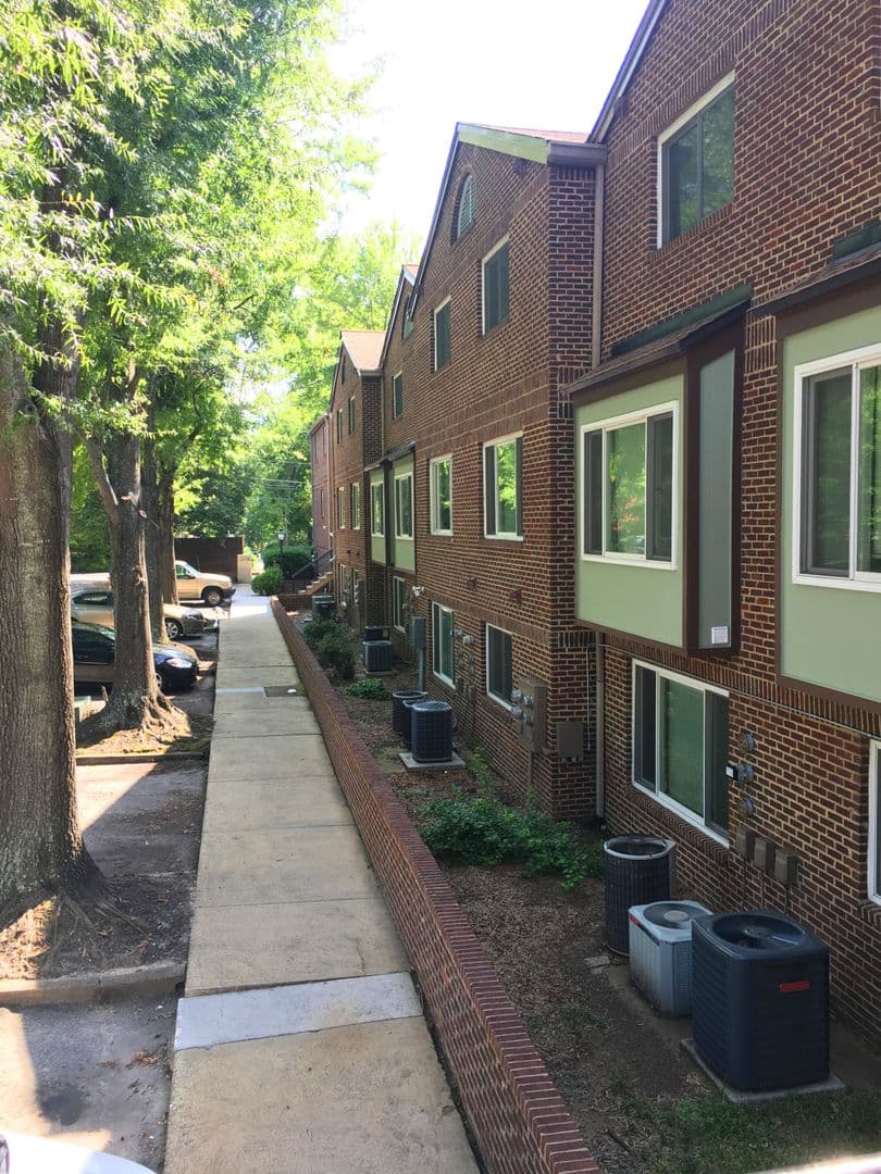 Chapel Hill Condo: 211 Church St. Unit D-9