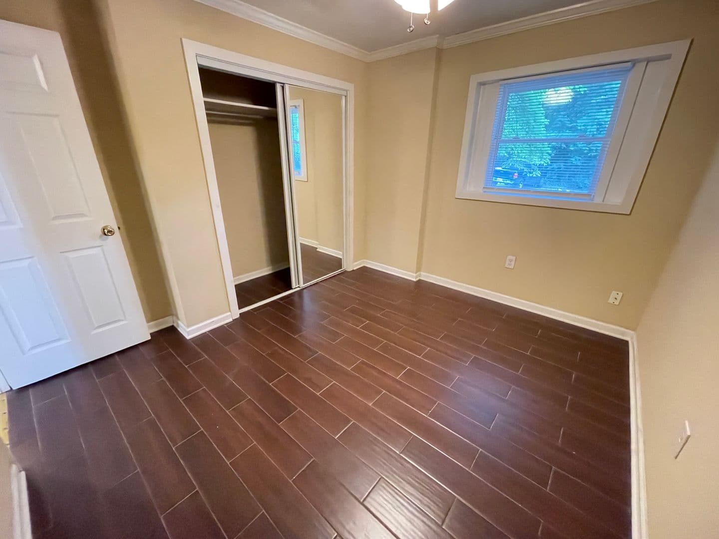 Chapel Hill House: 105 B Stephens St