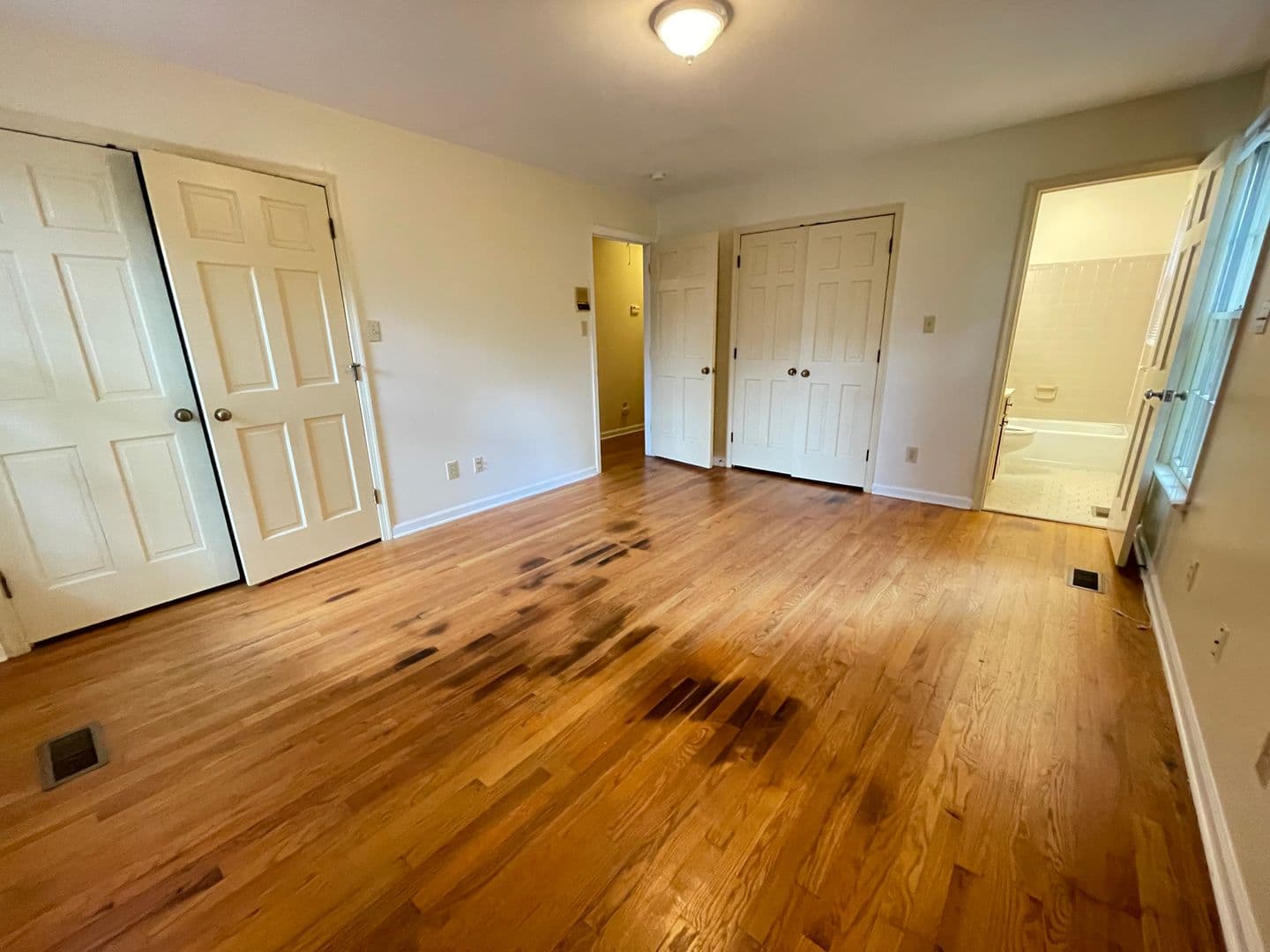 Chapel Hill House: 501 Church Street