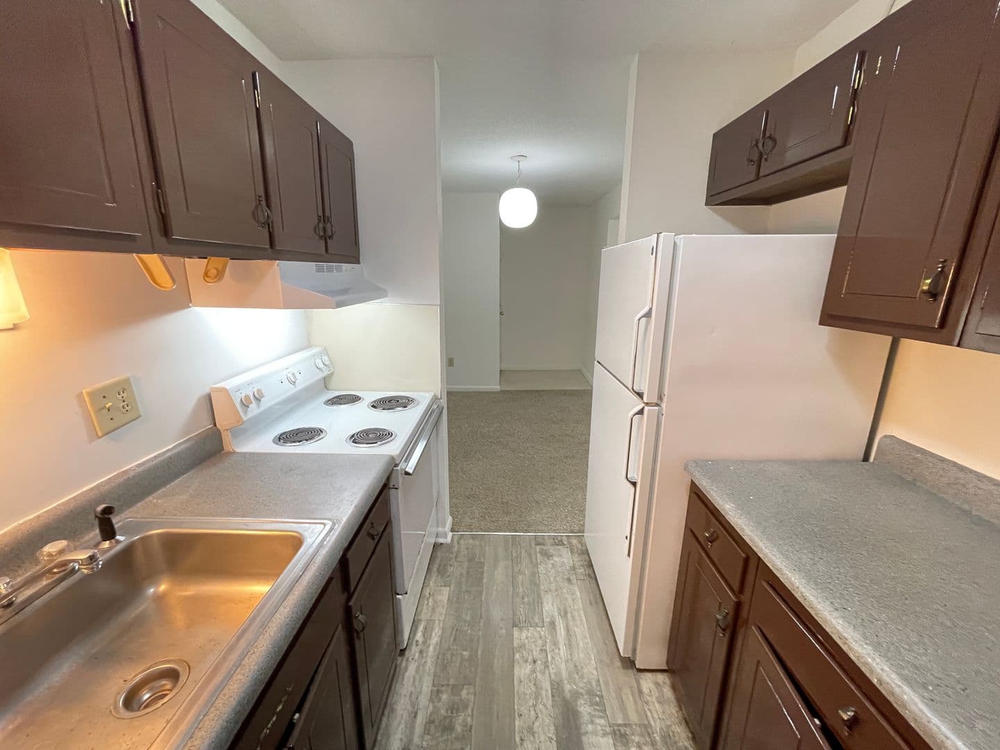 Chapel Hill Condo: 2 Holland Dr.