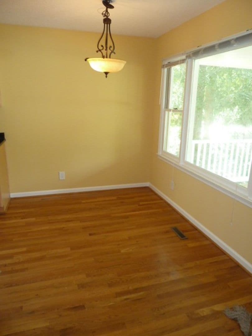 Chapel Hill House: 703-B Edwards St.