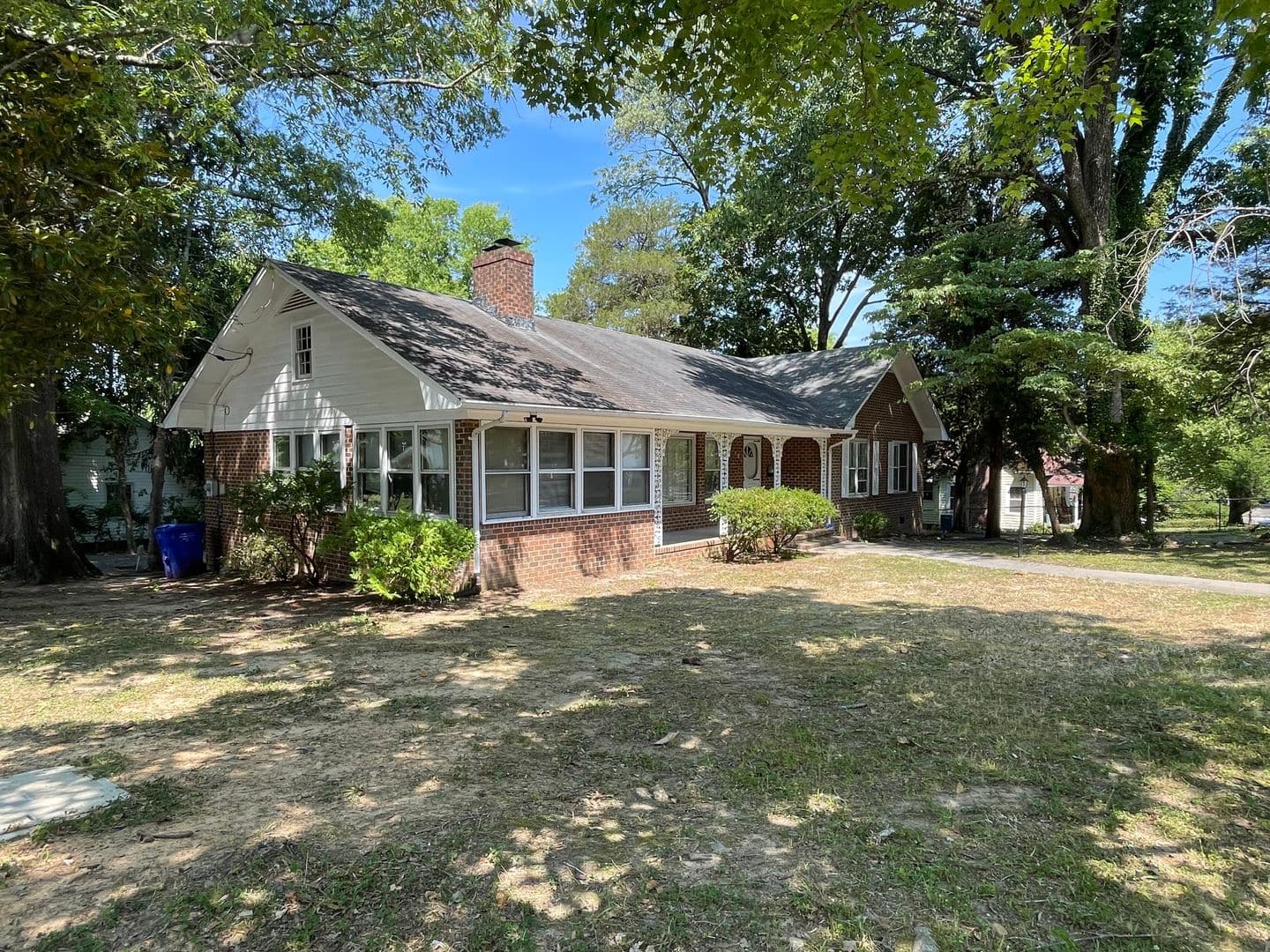 Chapel Hill House: 501 Church Street