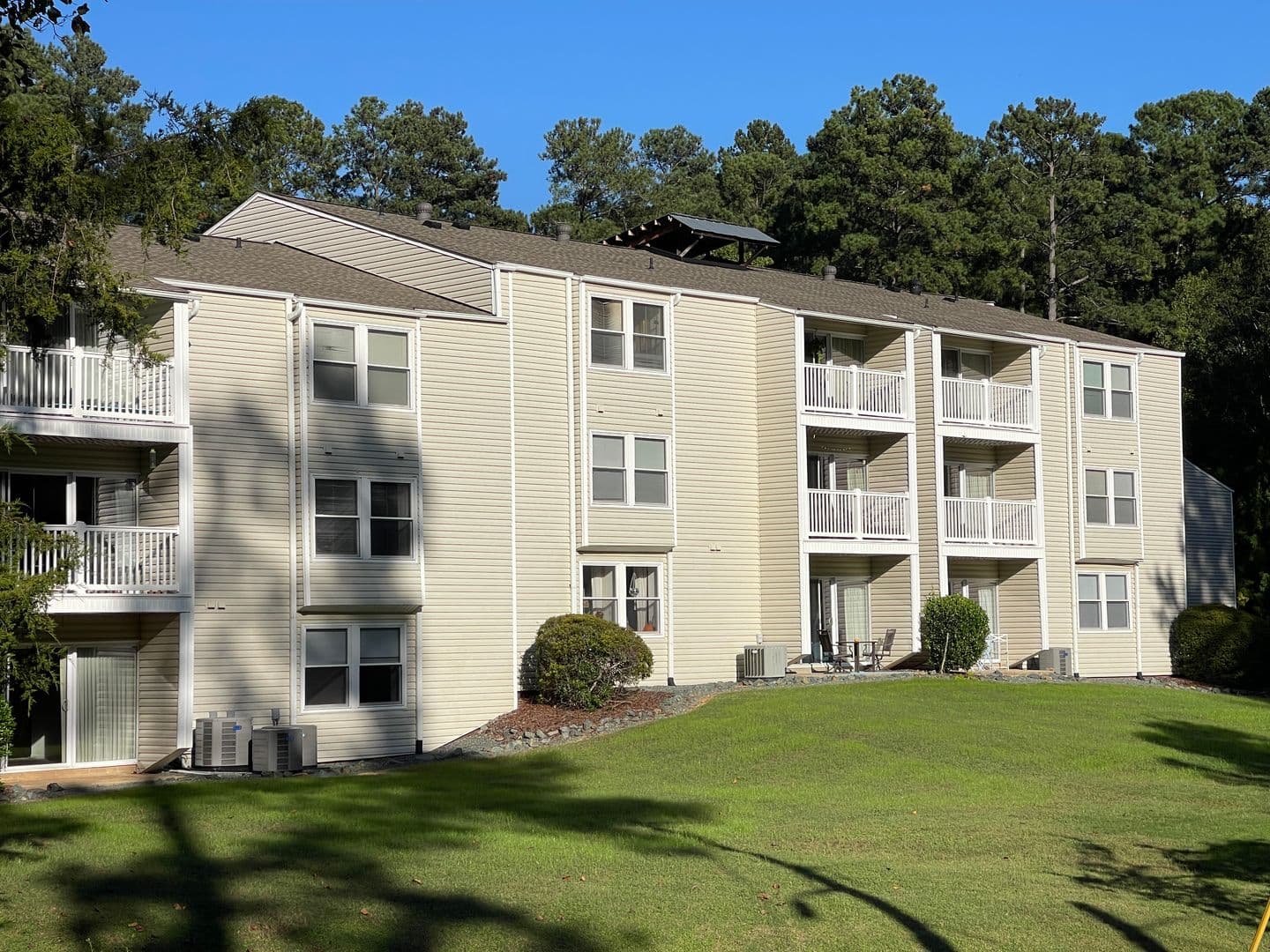 Chapel Hill Condo: 2 Holland Dr.