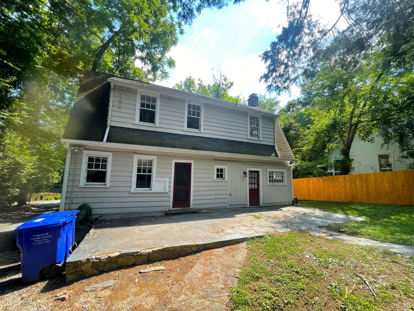 Chapel Hill House: 300 Chase Avenue