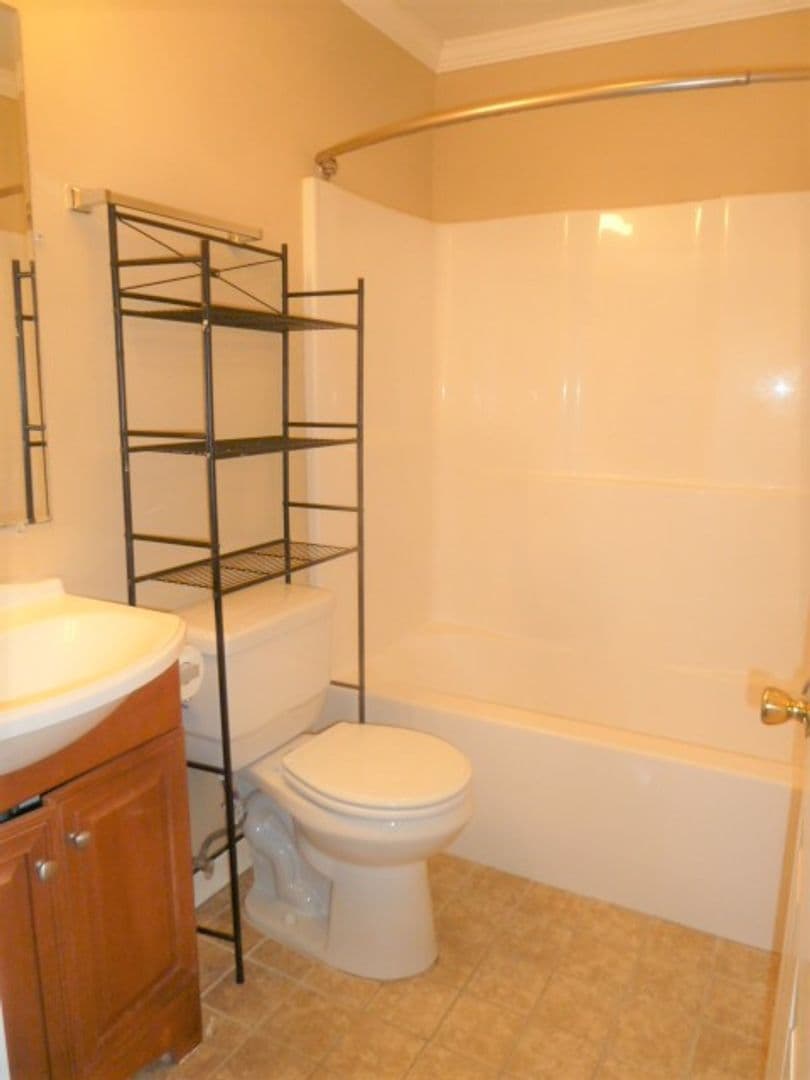 Chapel Hill House: 105 B Stephens St