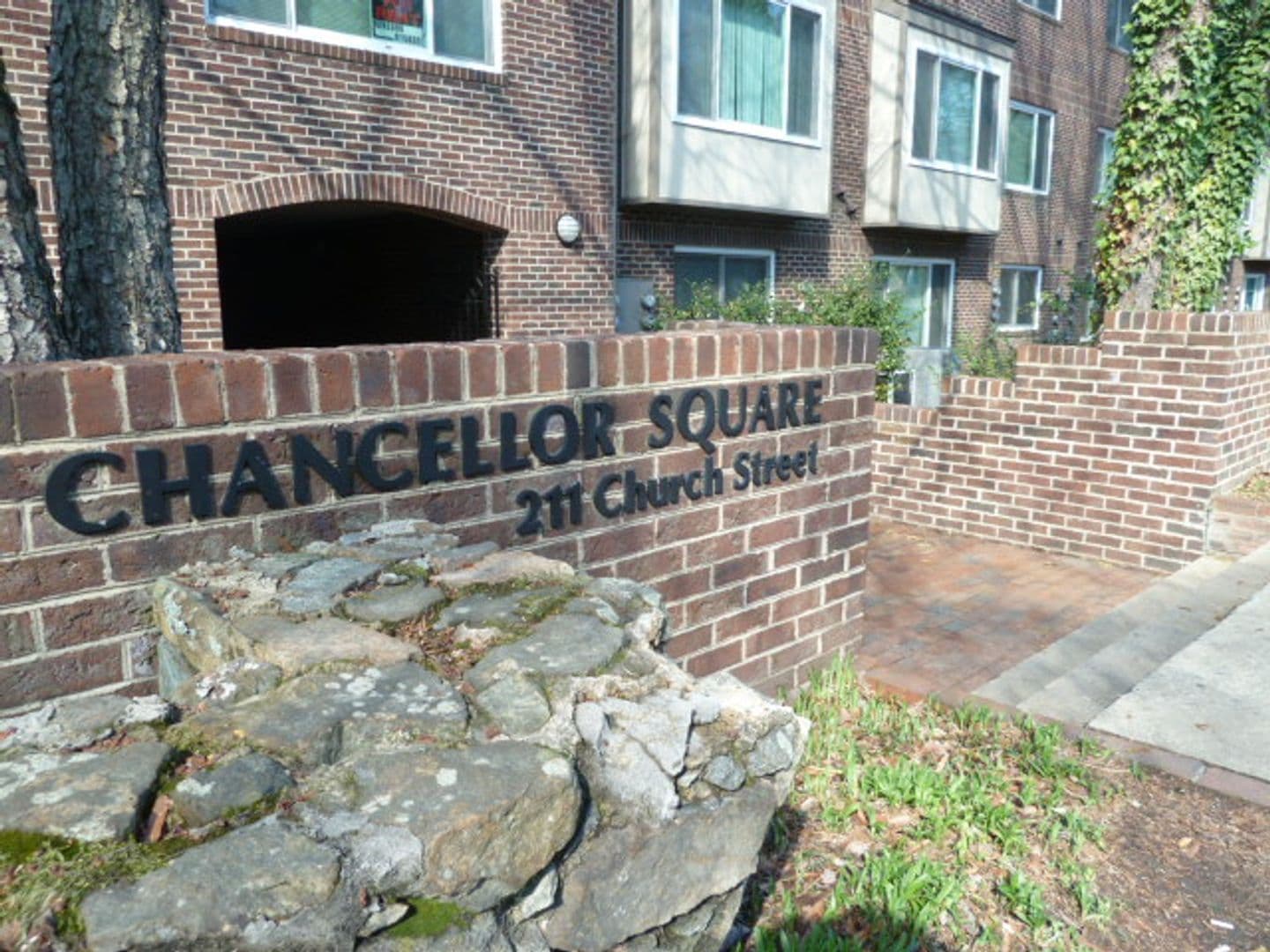 Chapel Hill Condo: 211 Church St.