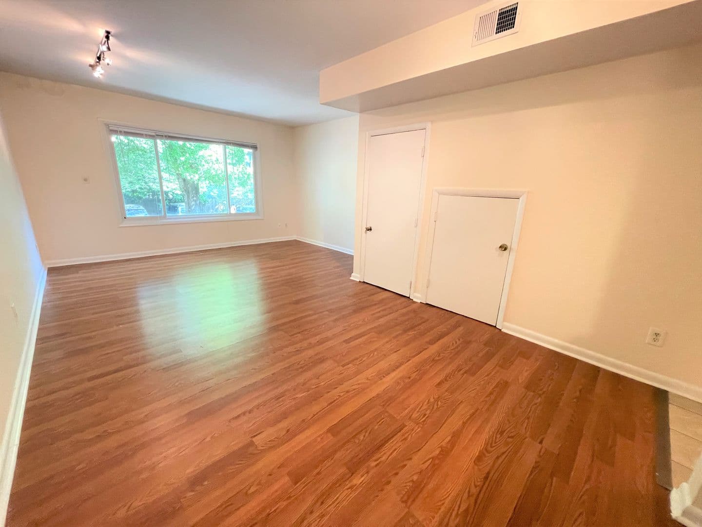 Chapel Hill Condo: 211 Church St Unit D-11