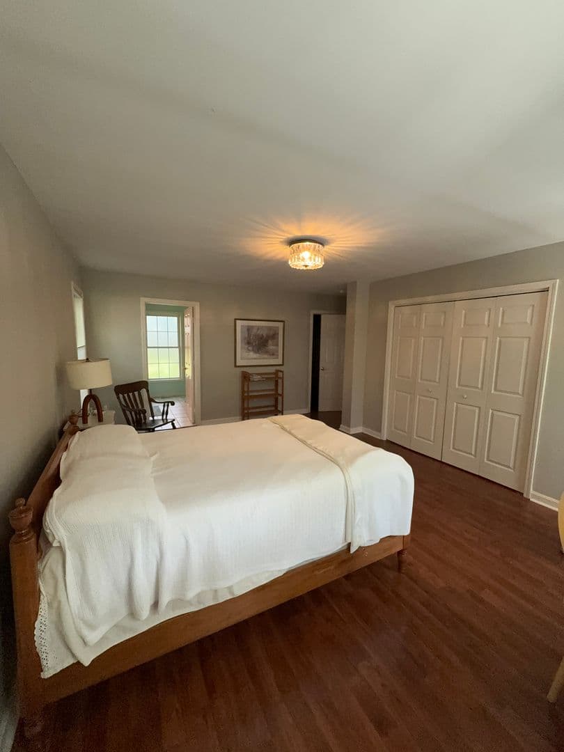 Chapel Hill House: 408 Mitchell Lane