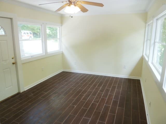 Chapel Hill House: 105 A Stephens St
