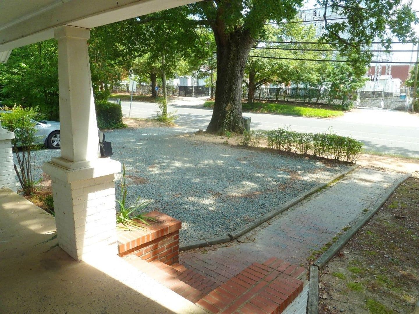 Chapel Hill House: 506A Cameron Avenue