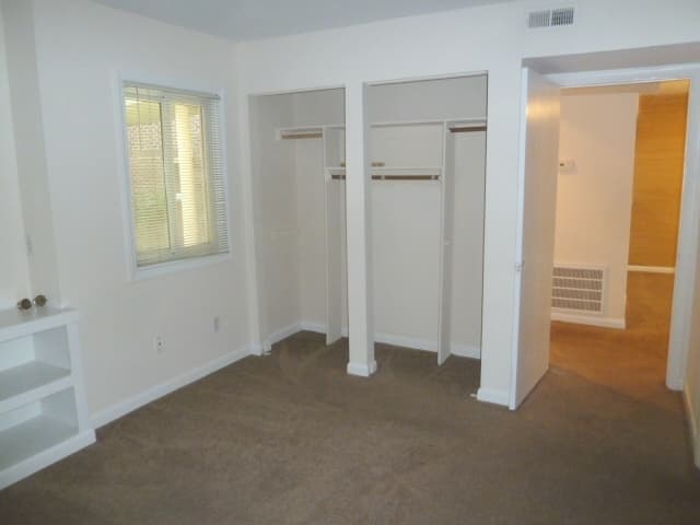 Chapel Hill House: 211 Church St. Unit A4