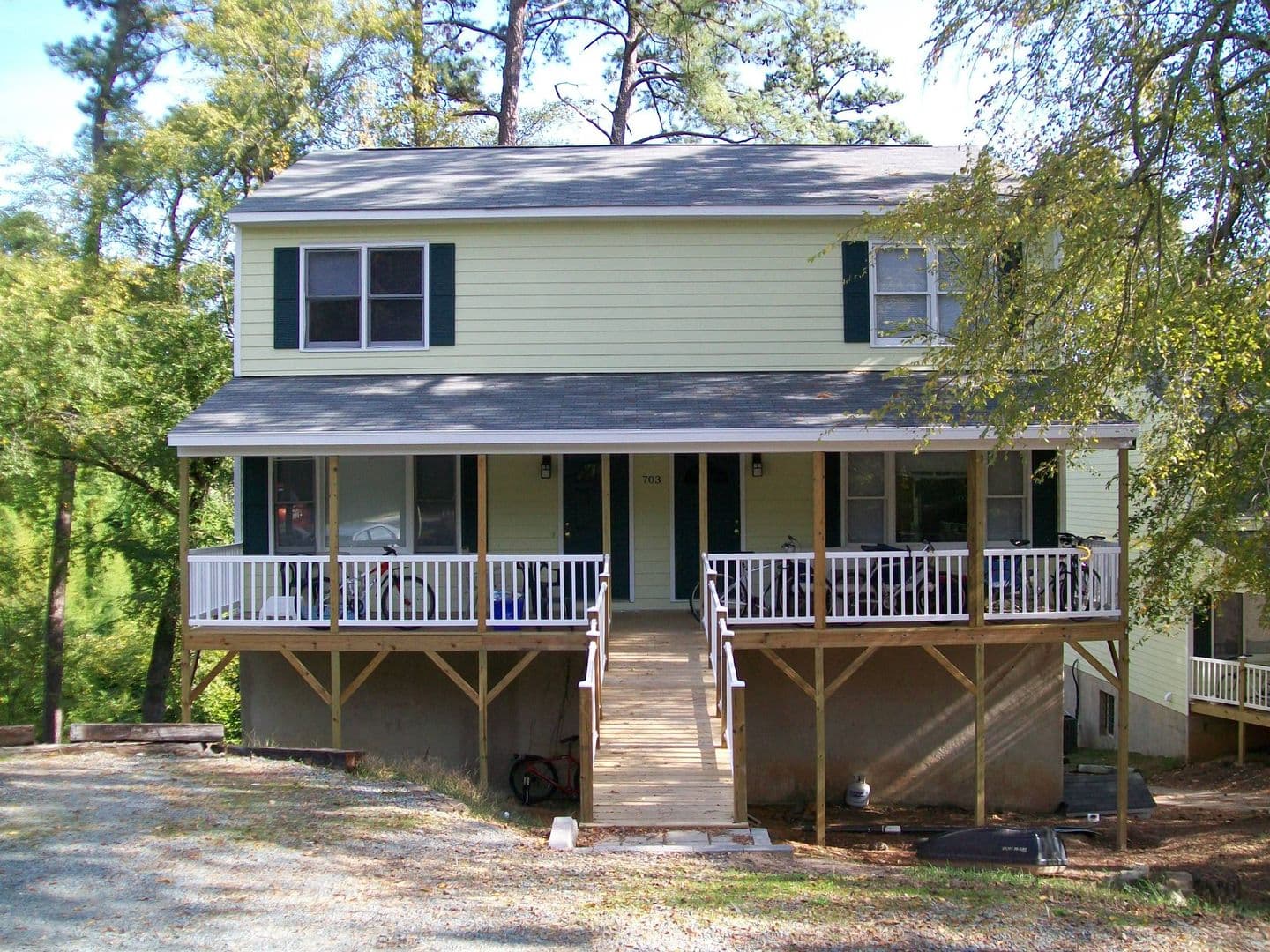 Chapel Hill House: 703-B Edwards St.