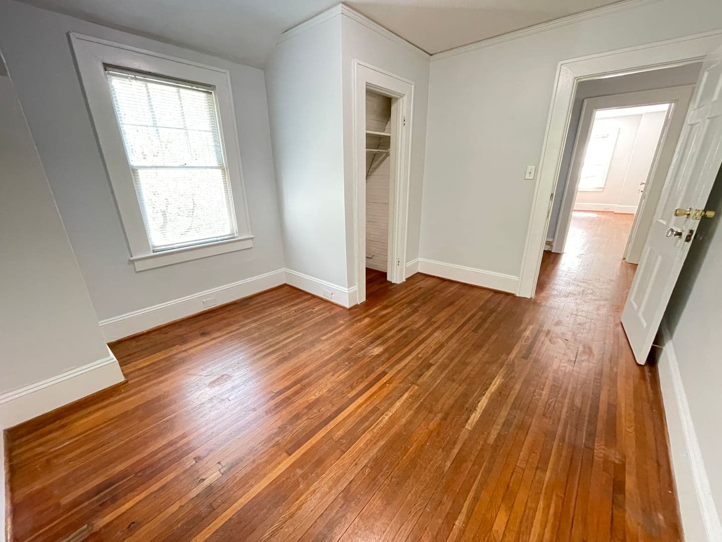 Chapel Hill House: 300 Chase Avenue