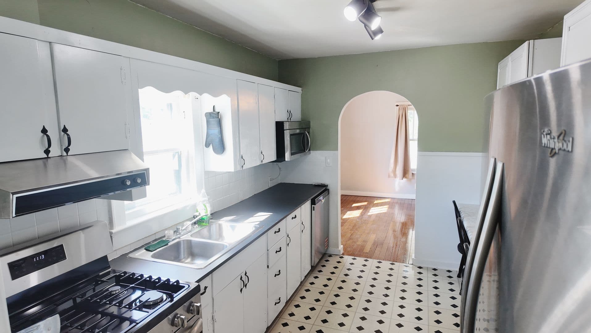 Eldon House: 508 N Oak
