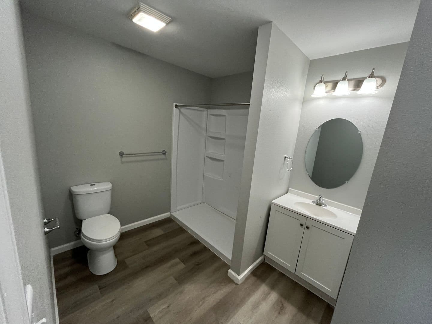 Eldon Apartment: 1105 Jones Ave
