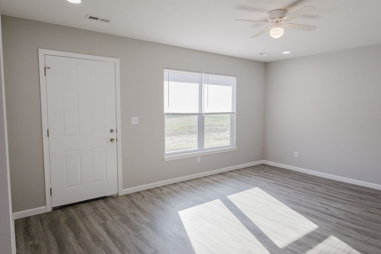 Eldon Apartment: 206 Hudson Drive